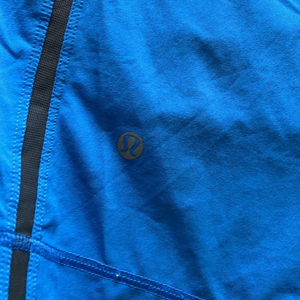 lululemon - Picture 3 of 3